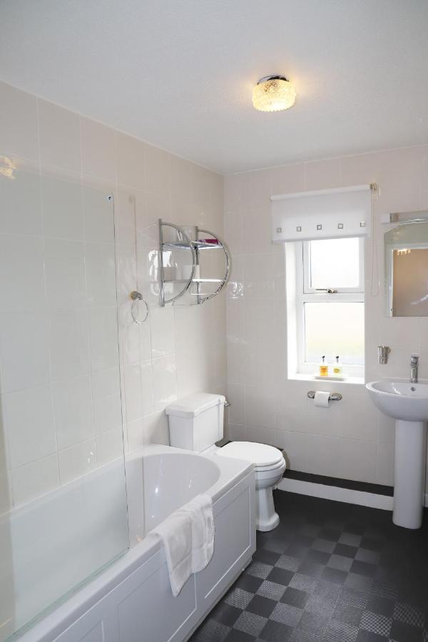 Elmfield House Hotel Bedale Bagian luar foto