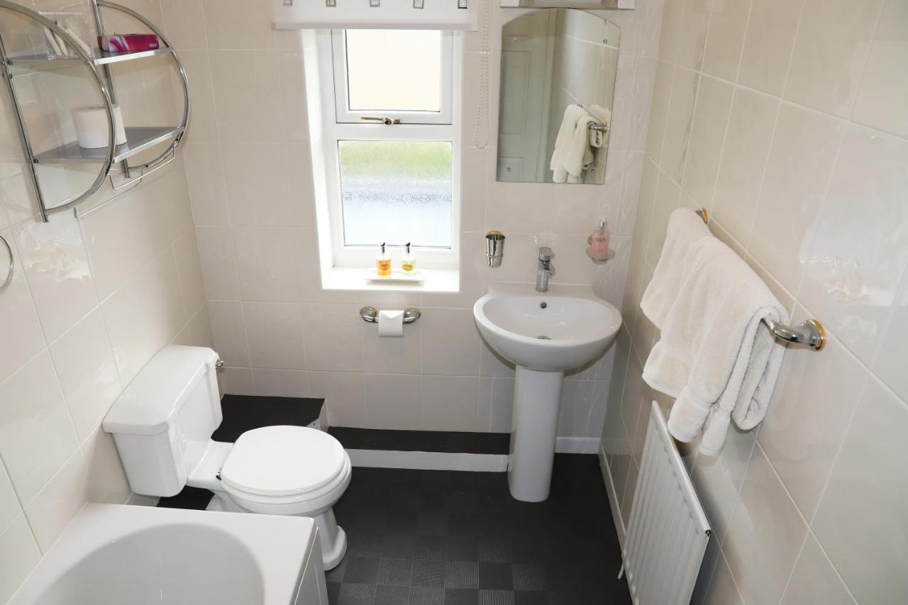Elmfield House Hotel Bedale Bagian luar foto